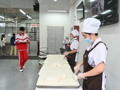 开阳县:筑牢食品安全防线 守护师生“舌尖上的安全”